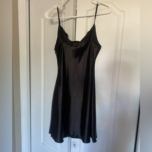 Black satin slip dress🖤 - Picture 4 of 5